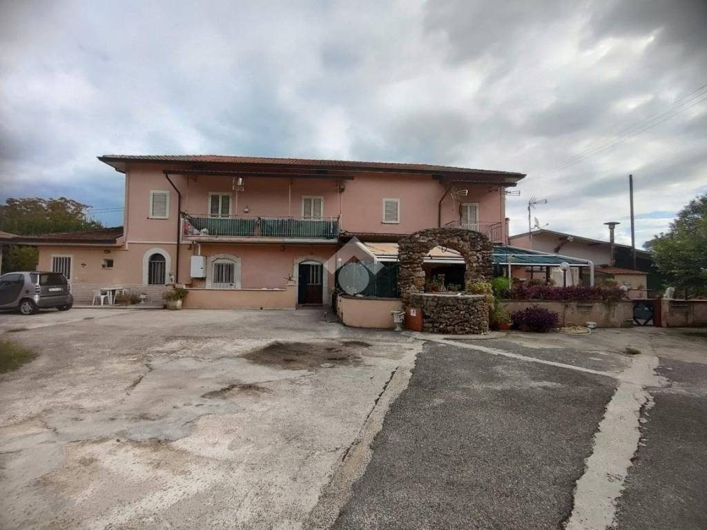 Terratetto unifamiliare via cerro, sinagoga, cassino