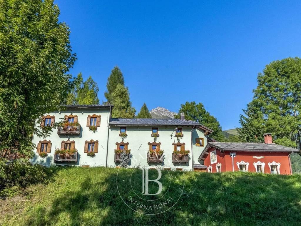 Chalet, ottimo stato, limone piemonte