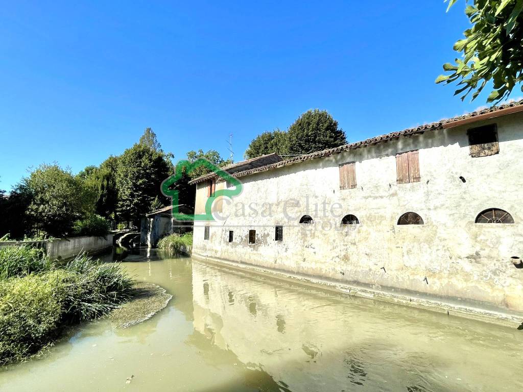 Terratetto unifamiliare via molino, centro, rodigo