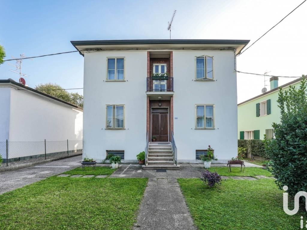 Villa unifamiliare via copparo 120, via pomposa, ferrara