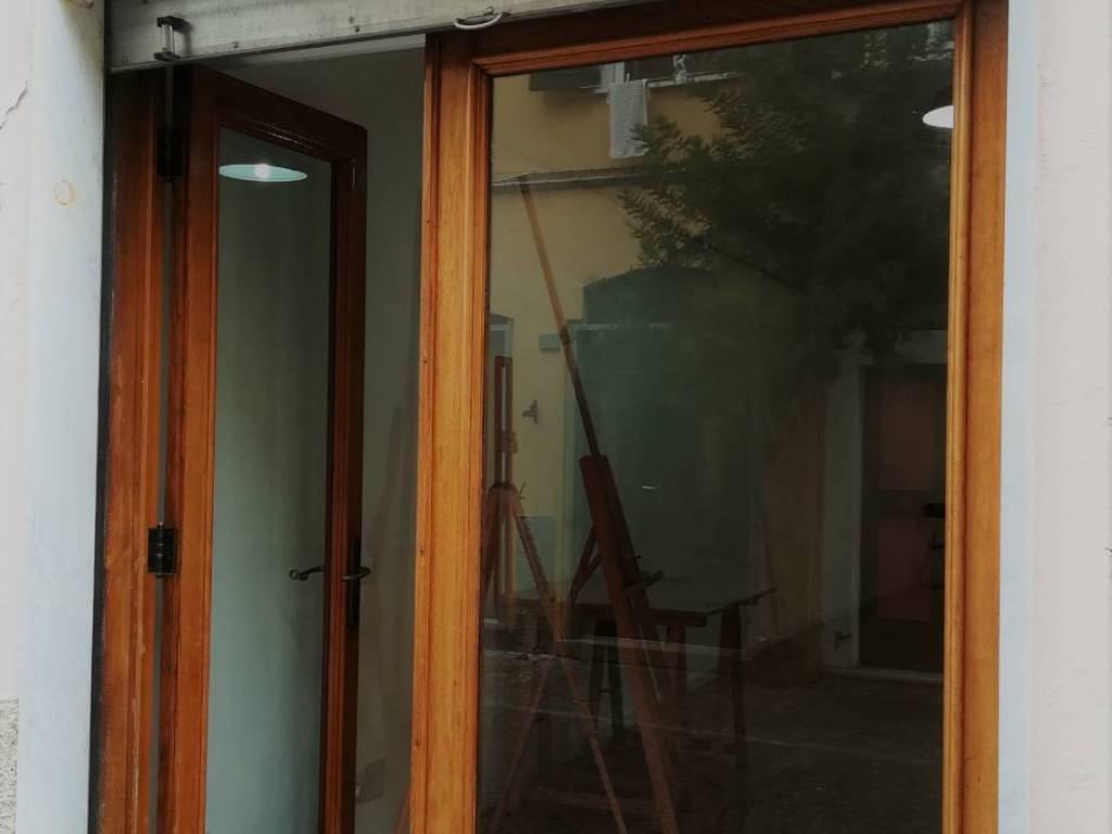 Locale commerciale, centro, sarzana