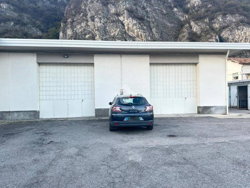 Magazzino - deposito via borgo olcese 112, centro, cividate camuno