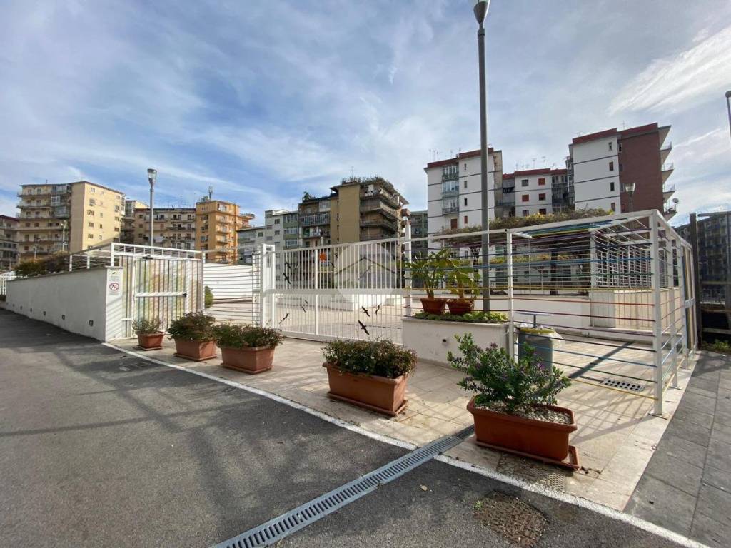Garage - box via guido de ruggiero, pigna - omodeo, napoli