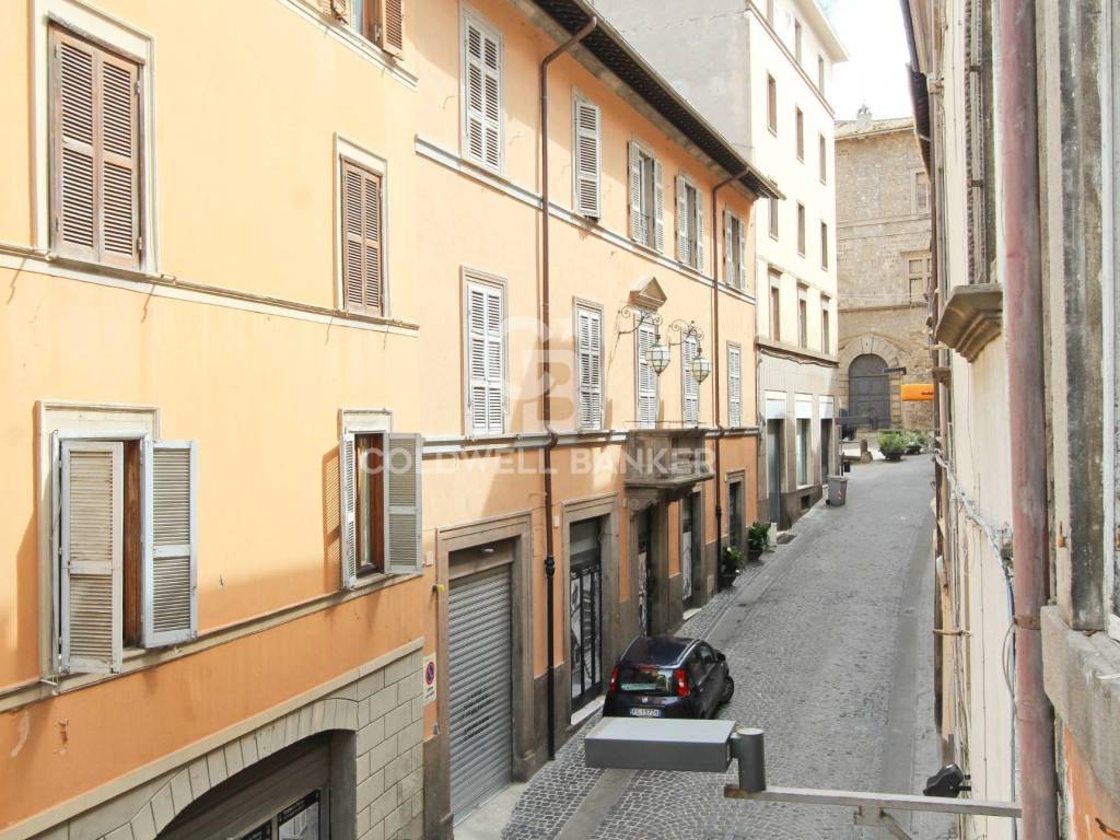 Appartamento via dell'orologio vecchio, sacrario - piazza della rocca, viterbo