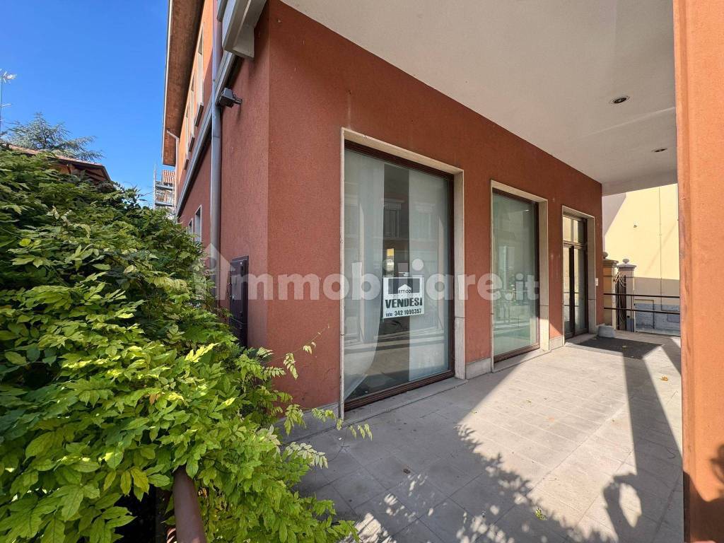Vendita Villa unifamiliare in via del Popolo 22 Langhirano. Con terrazza,  riscaldamento autonomo, 446 m², rif. 110522977