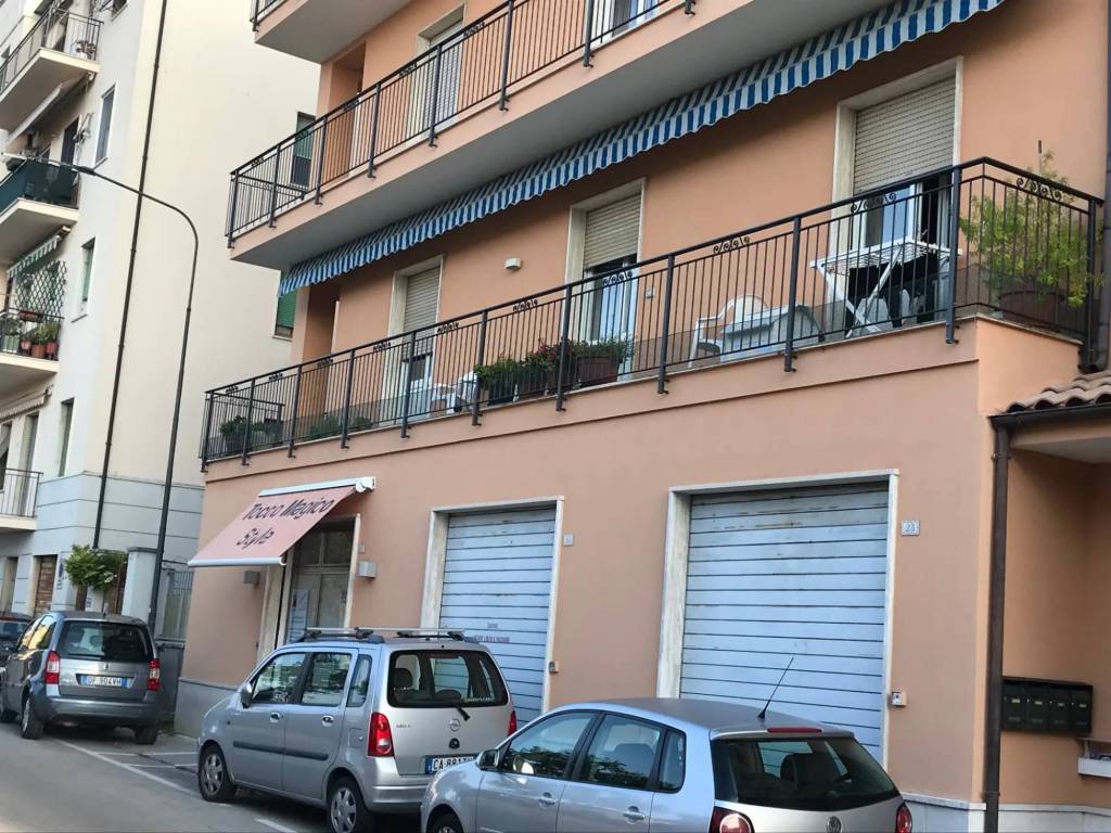 Stanza in affitto in appartamento ciccolungo, fermo