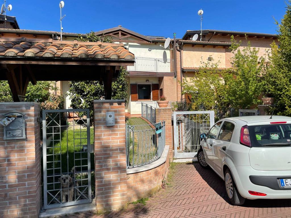 Villa a schiera via parco dei pini, marsciano