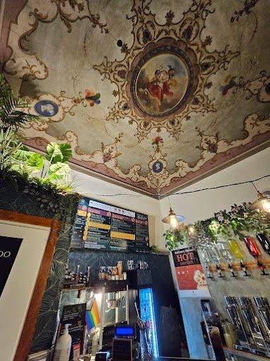 Cocktail bar via giuseppe petroni 1, san vitale, bologna