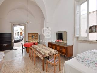 Salone