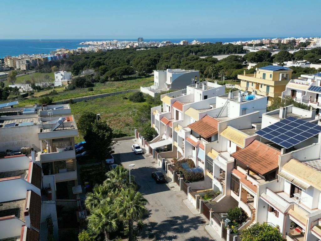 Villa a schiera via carlo rocci cerasoli 8, via lecce, ospedale, gallipoli