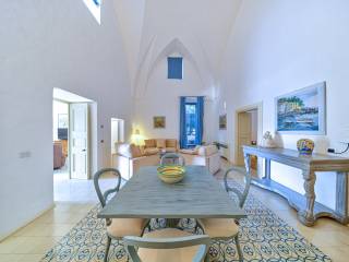 Salone