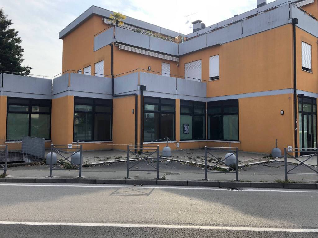 Locale commerciale via francesco baracca 181, ferrovieri - sant'agostino, vicenza