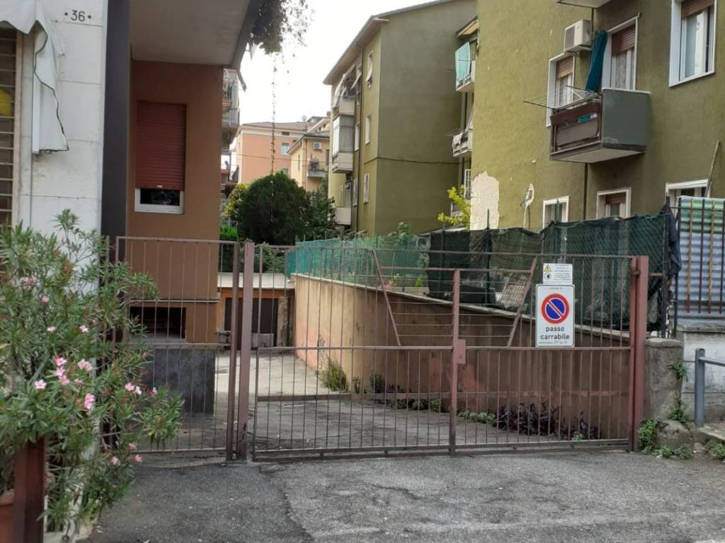 Garage - box via gaspare del carretto 12, zona fiera, verona