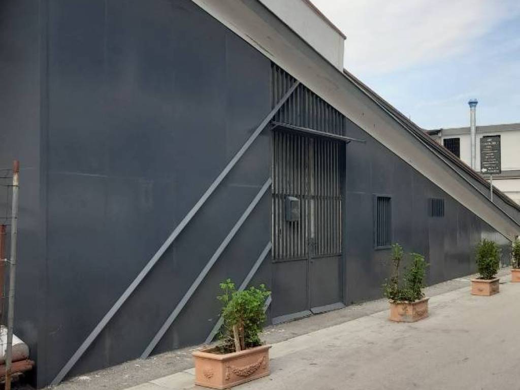 Magazzino - deposito via paolo borsellino, casandrino