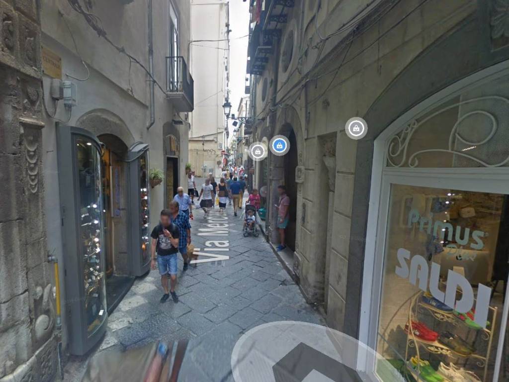Locale commerciale via dei mercanti 42, centro storico - teatro verdi, salerno