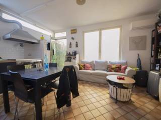 2-room flat via Francesco Crispi, Piazza Amedeo - Parco Margherita, Naples