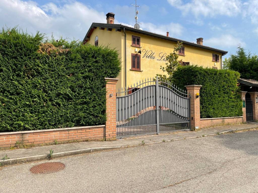 Stanza singola strada dotta 28, modena