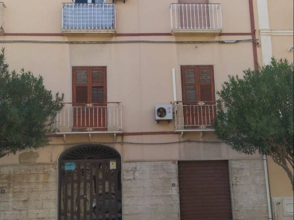 Magazzino - deposito via giuseppe mazzini 26, centro, trapani