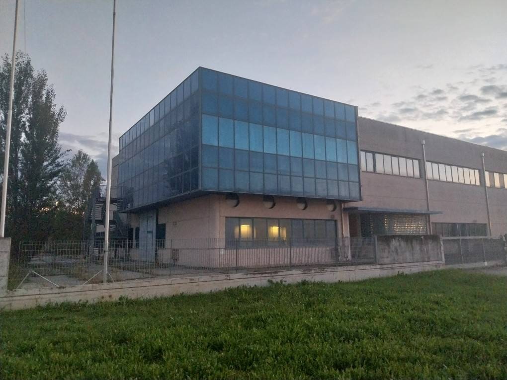 Capannone strada provinciale di correggio 82, fossoli - san marino, carpi