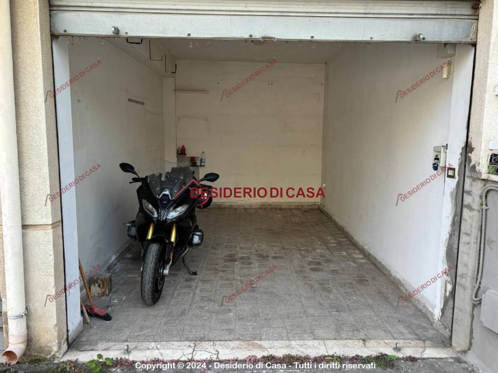 Garage - box via del fondo 6, altarello, palermo