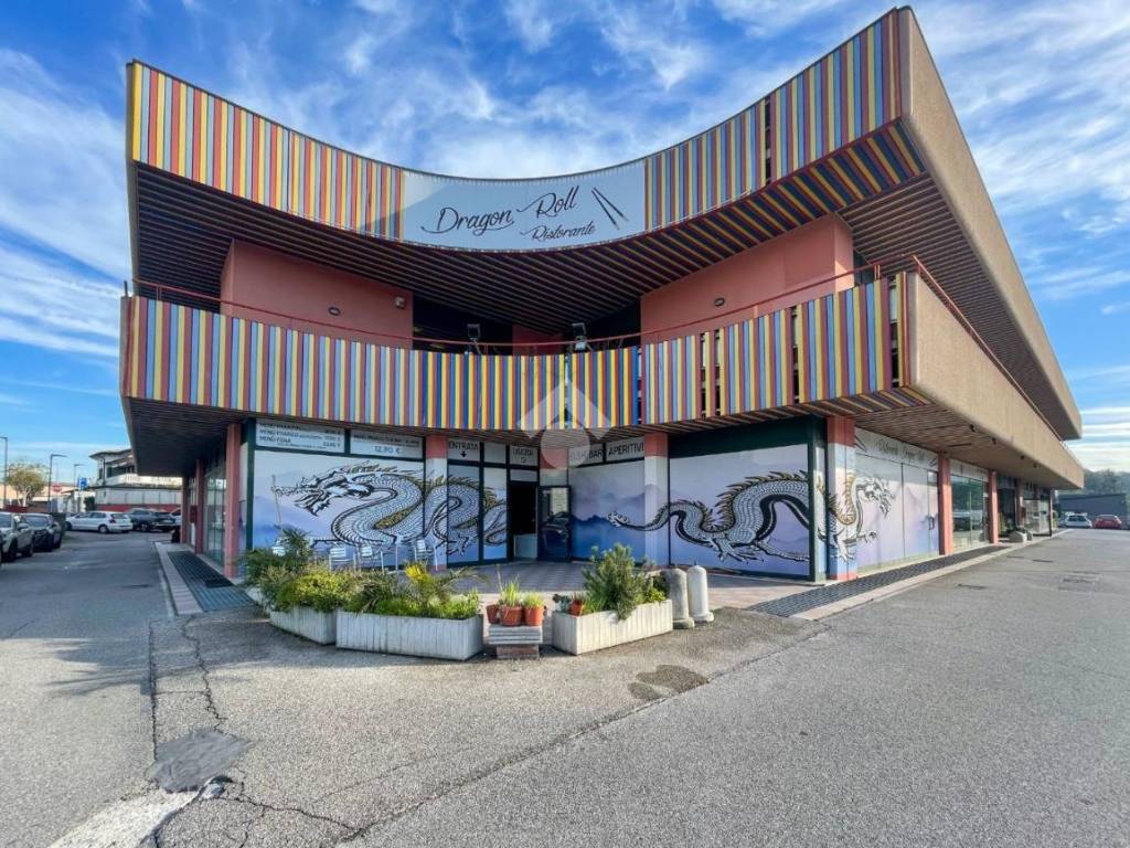 Attività commerciale via cesare battisti 11, lonato, lonato del garda