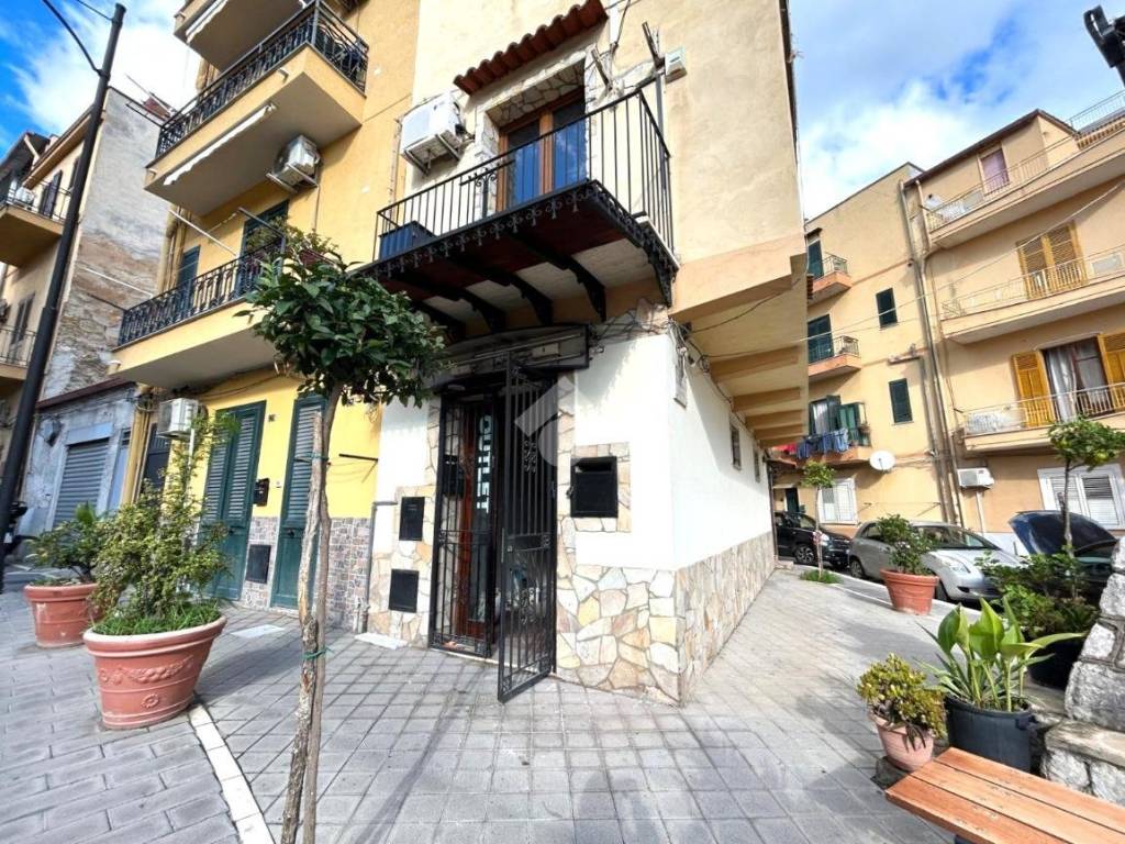 Garage - box corso umberto i 945, ficarazzi