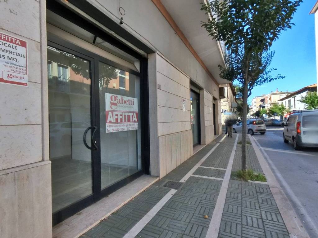 Locale commerciale via guglielmo marconi, 18, centro, aprilia