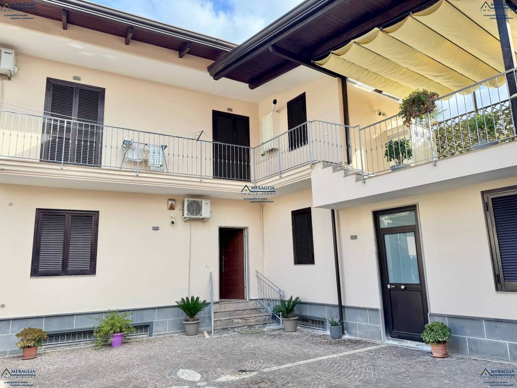 Villa unifamiliare piazza virgilio, orta di atella