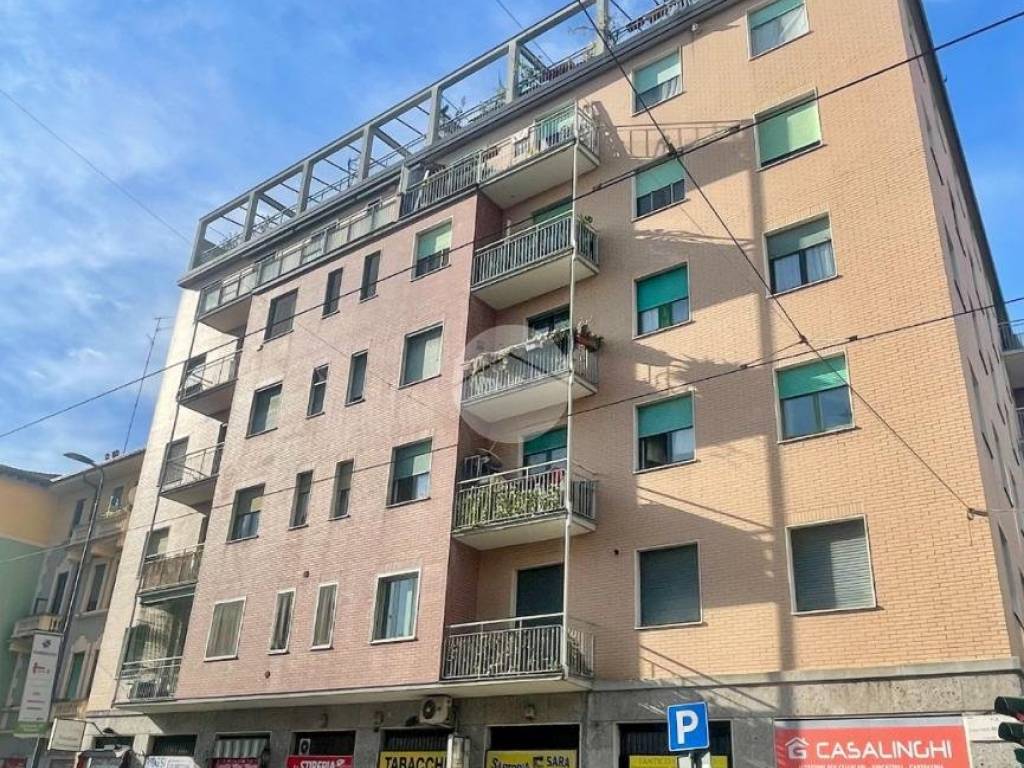 Locale commerciale via neera 22, cermenate - abbiategrasso, milano