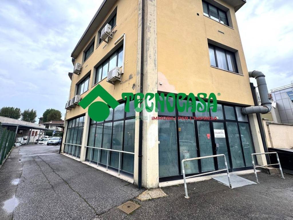 Laboratorio via della stazione delle cascine 9, peretola, firenze