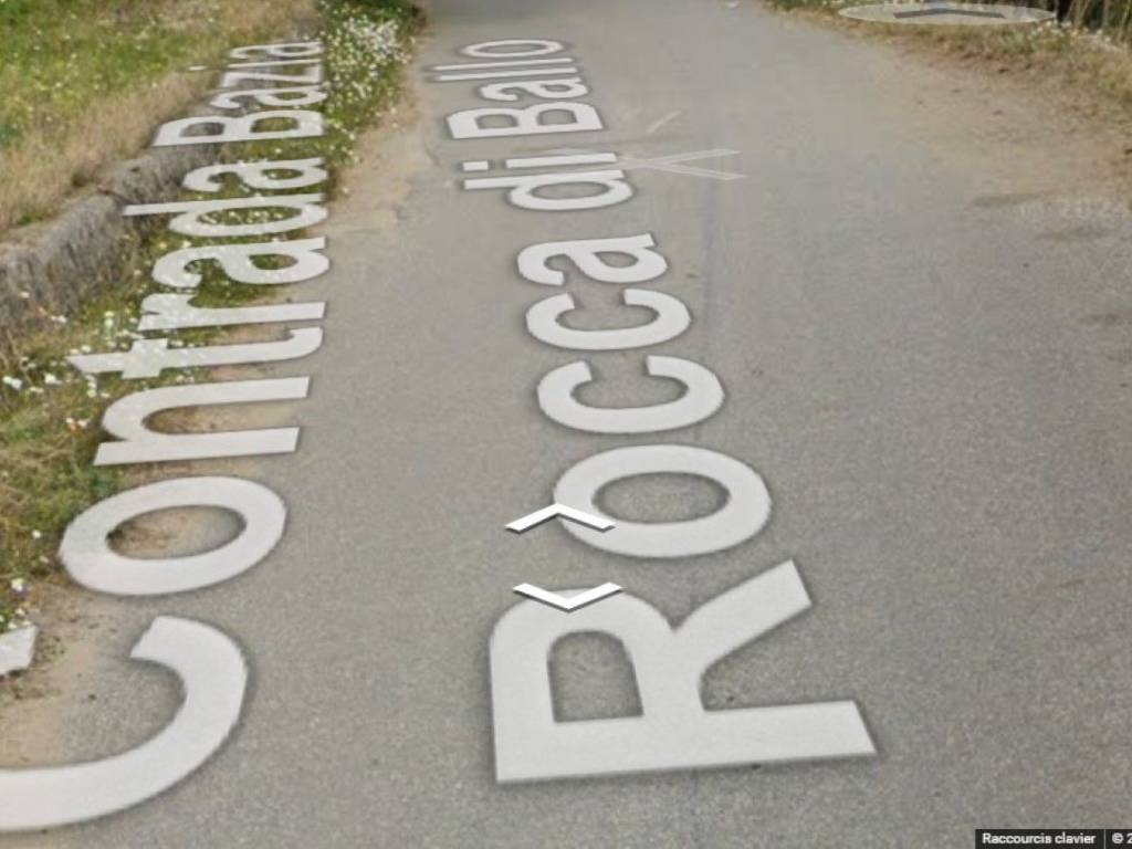 Magazzino o deposito all'asta contrada rocca di ballo, reggio calabria