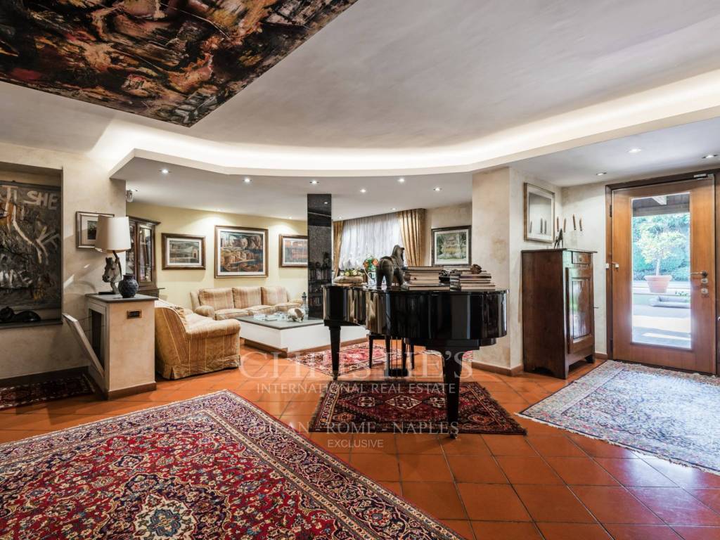 Appartamento via fratelli cervi, mostacciano, roma