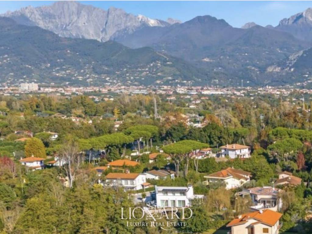 Villa unifamiliare, buono stato, 152 m², caranna, forte dei marmi