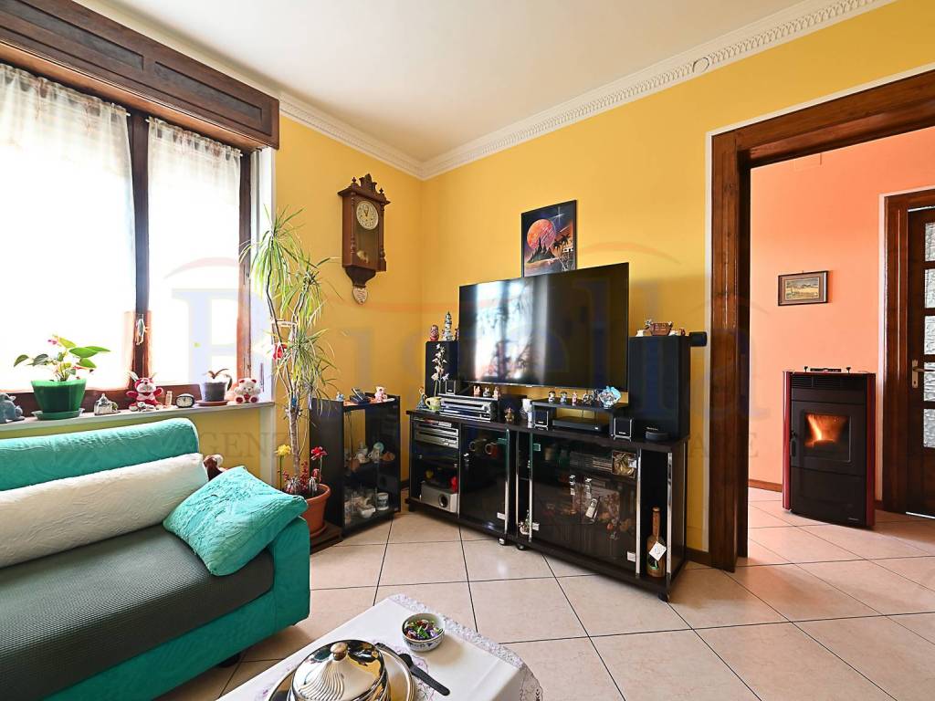 Salone