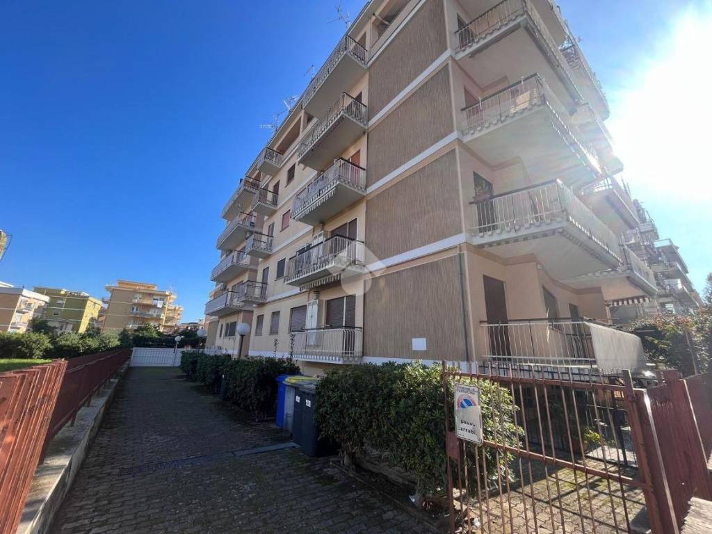 Garage - box via sicilia 40, terracina