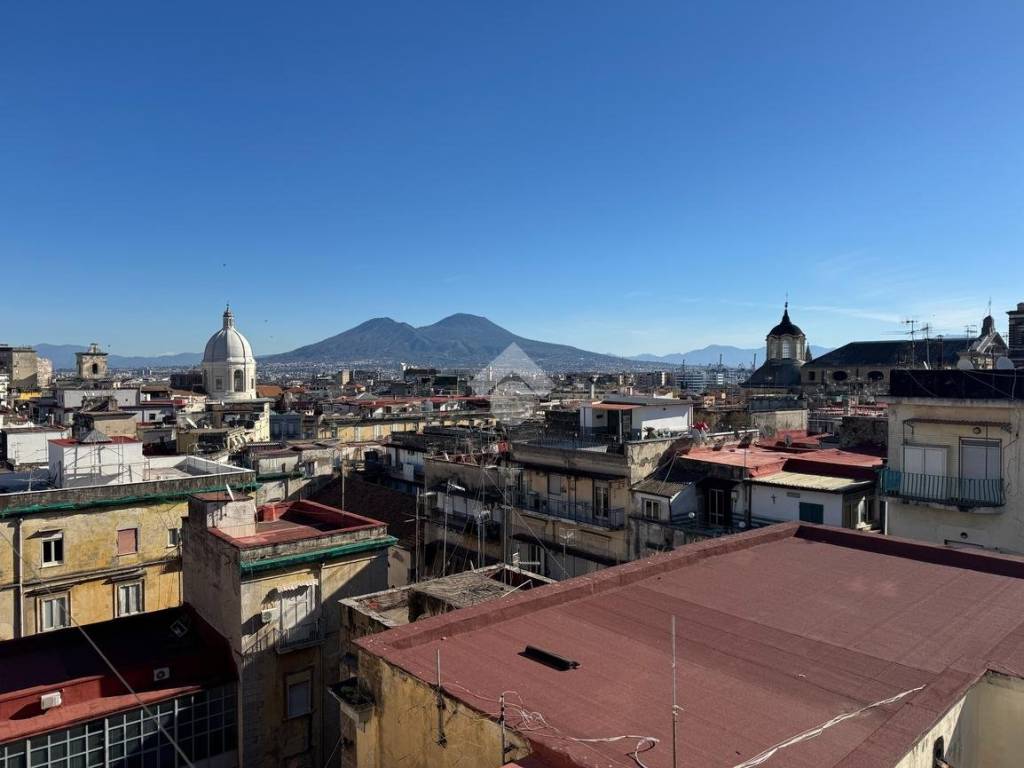 Quadrilocale vicoletto zuroli 4, tribunali, napoli