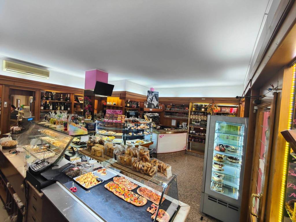 Attività commerciale, parella, torino