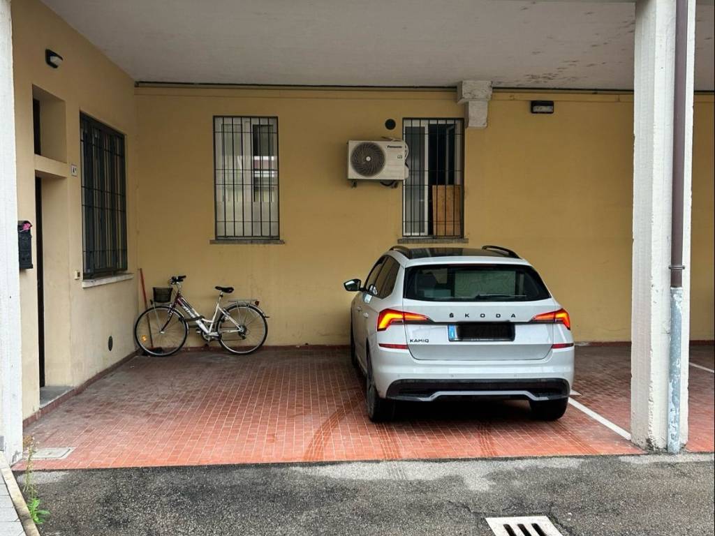 Garage - box via telemaco signorini 4, santa viola, bologna