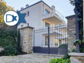 Two-family villa piazzale del Poggio Imperiale 1, Due Strade - San Gaggio, Florence