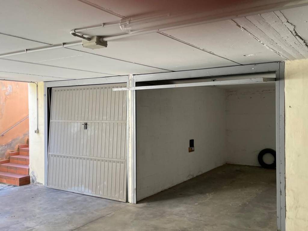 Garage - box via guglielmo oberdan, faenza
