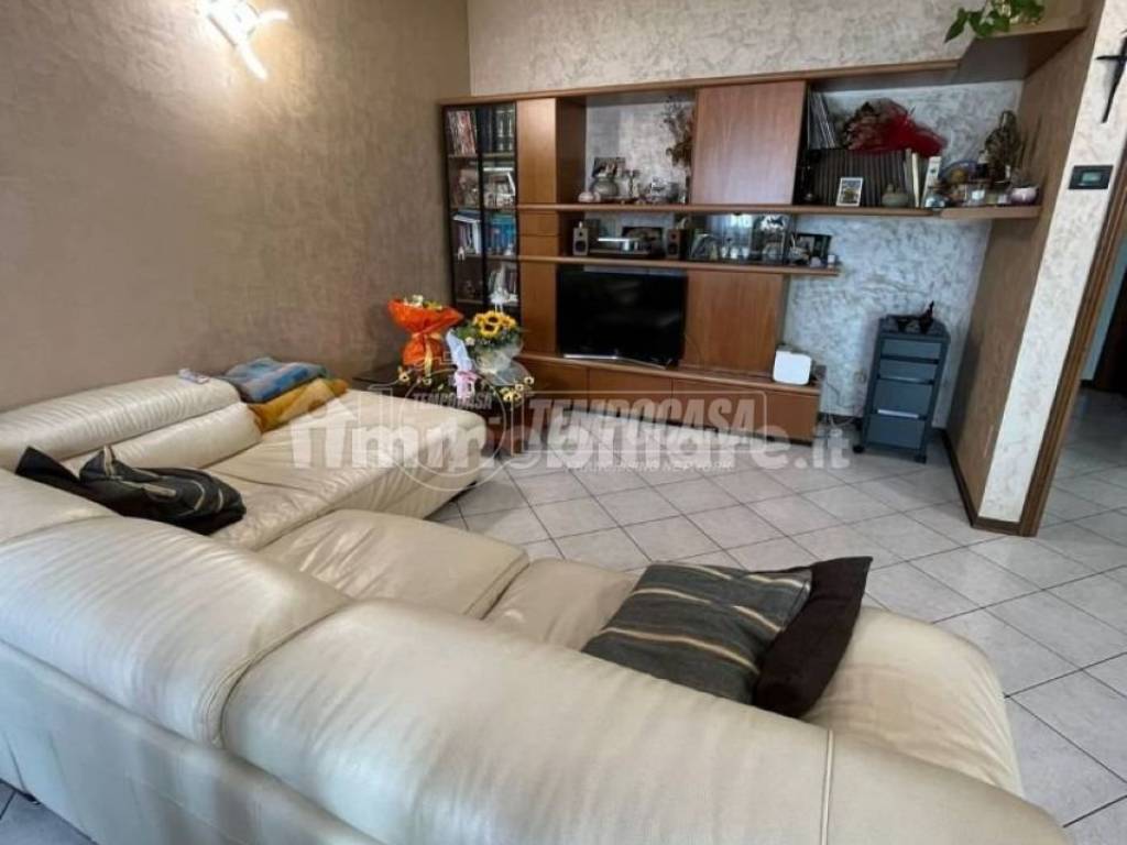 Vendita Appartamento in via Andrea Fantoni 3. Treviolo. Buono stato, su ...