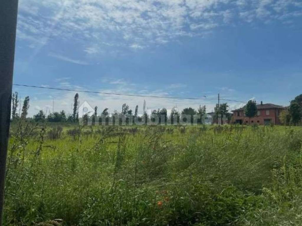 Terreno agricolo via brenno rosselli, massenzatico - pratofontana, reggio emilia