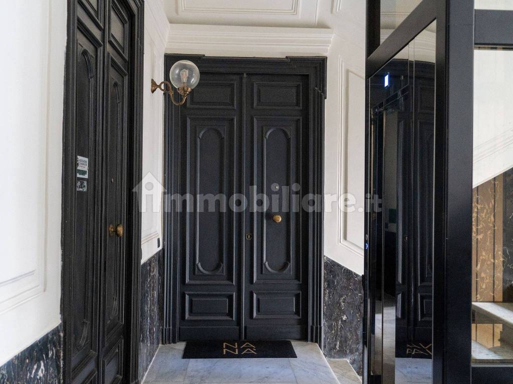 Vendita Appartamento Napoli. Trilocale in piazza Nicola Amore 2. Ottimo ...