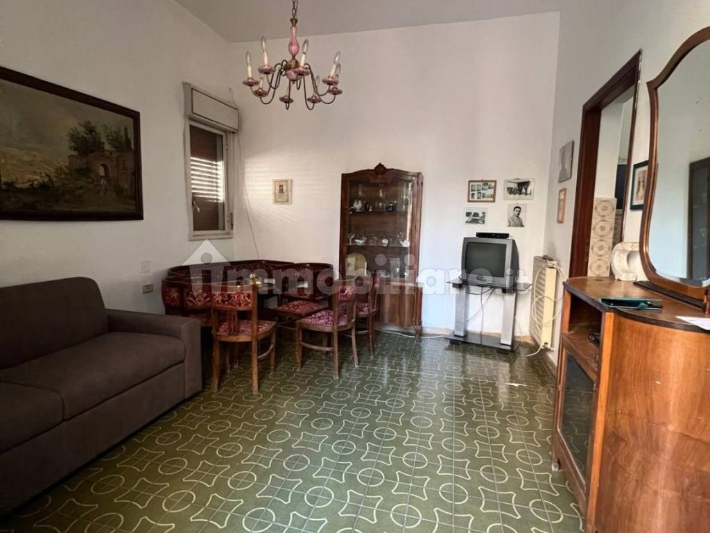 Salone