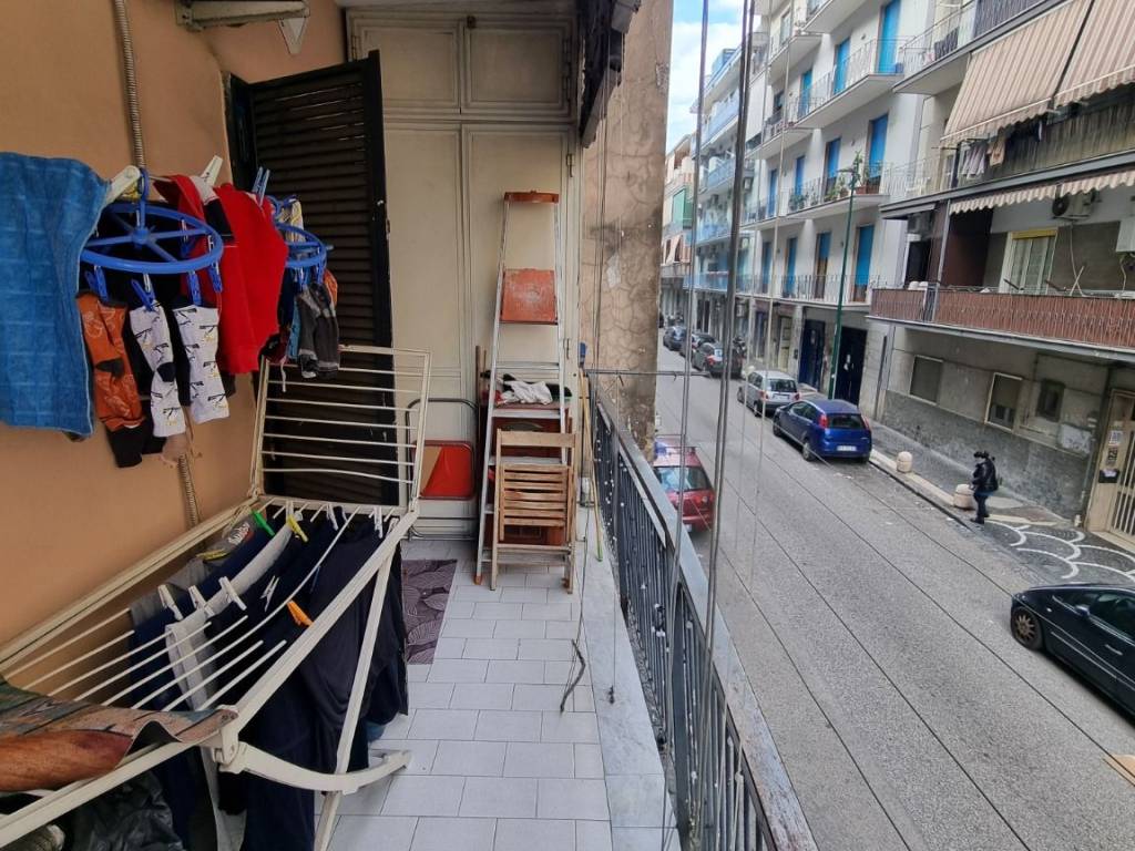 Trilocale corso italia 162, secondigliano, napoli