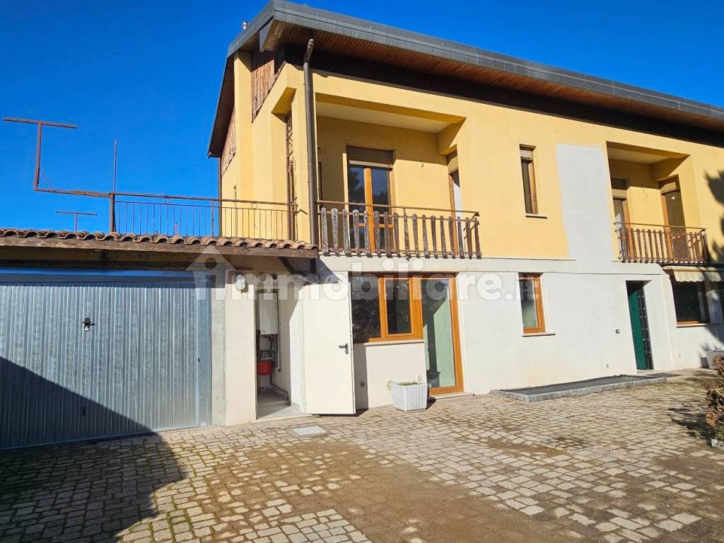 Vendita Villa unifamiliare in via Giuseppe Garibaldi Lurate Caccivio ...