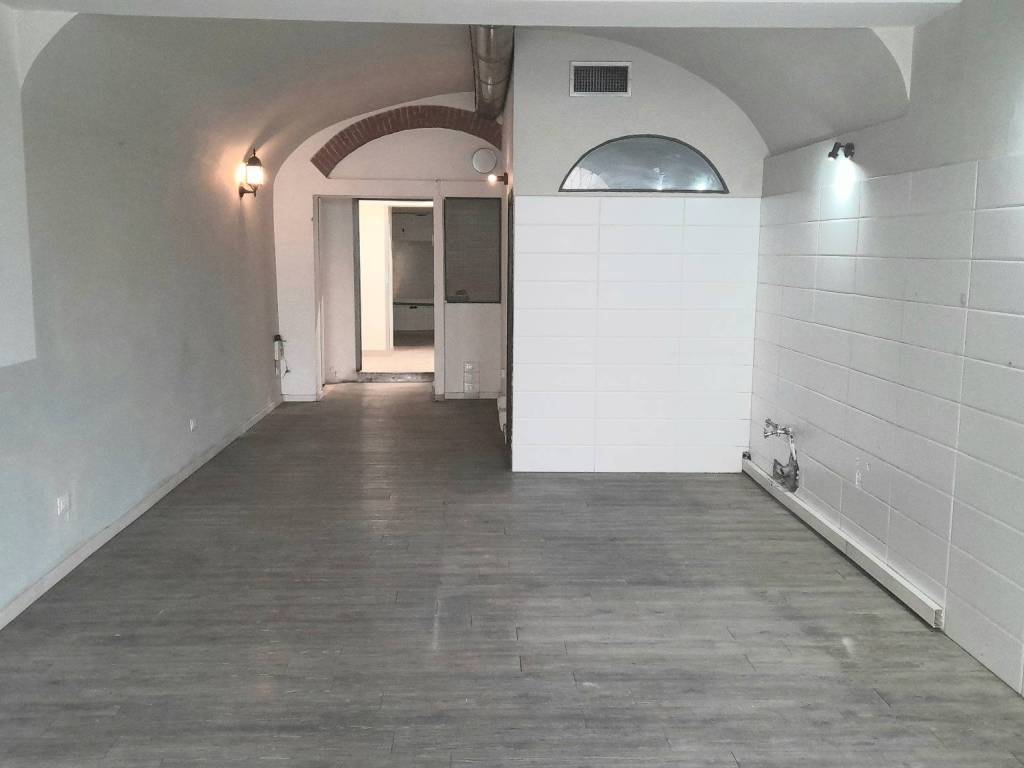 Locale commerciale borgo san frediano, san frediano, firenze