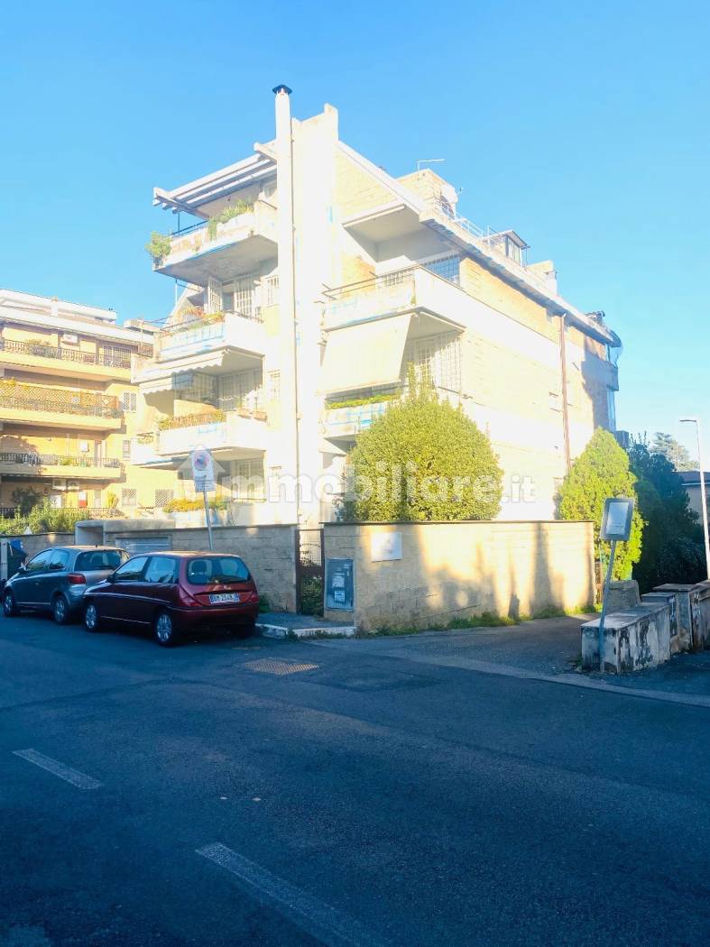 Appartamento in vendita a Roma