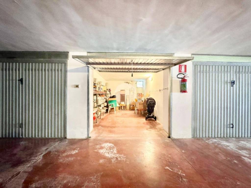 Garage - box via francesco todaro 21, de gasperi, conad, san benedetto del tronto