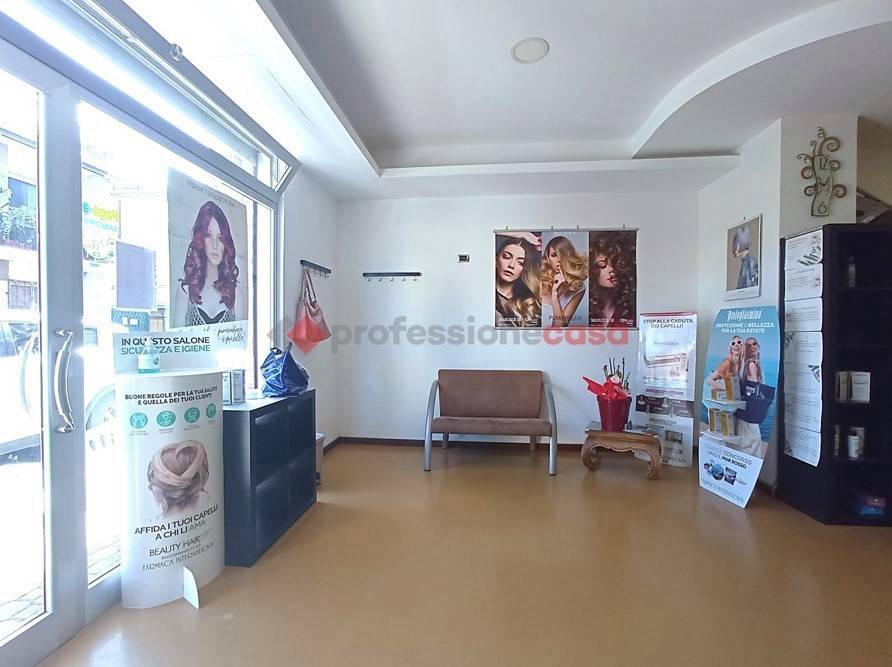 Locale commerciale via lombardia, 31, centro, aprilia